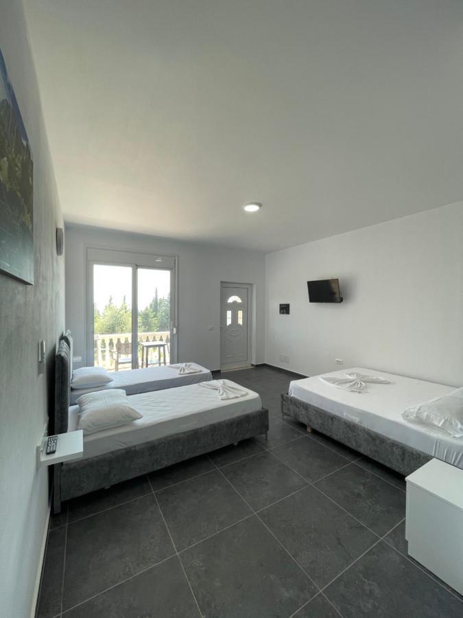 Essos Villas Dhërmi Exterior foto
