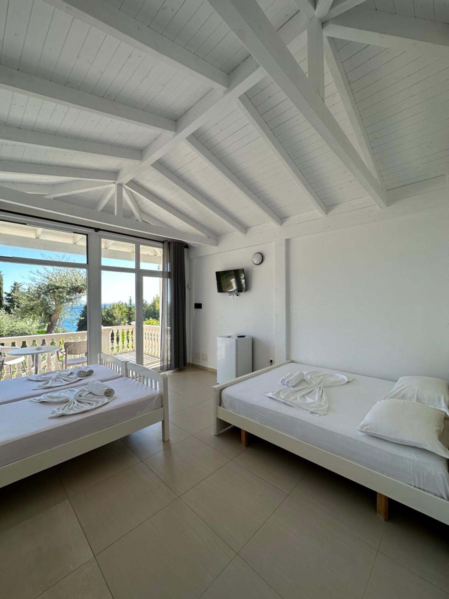 Essos Villas Dhërmi Exterior foto