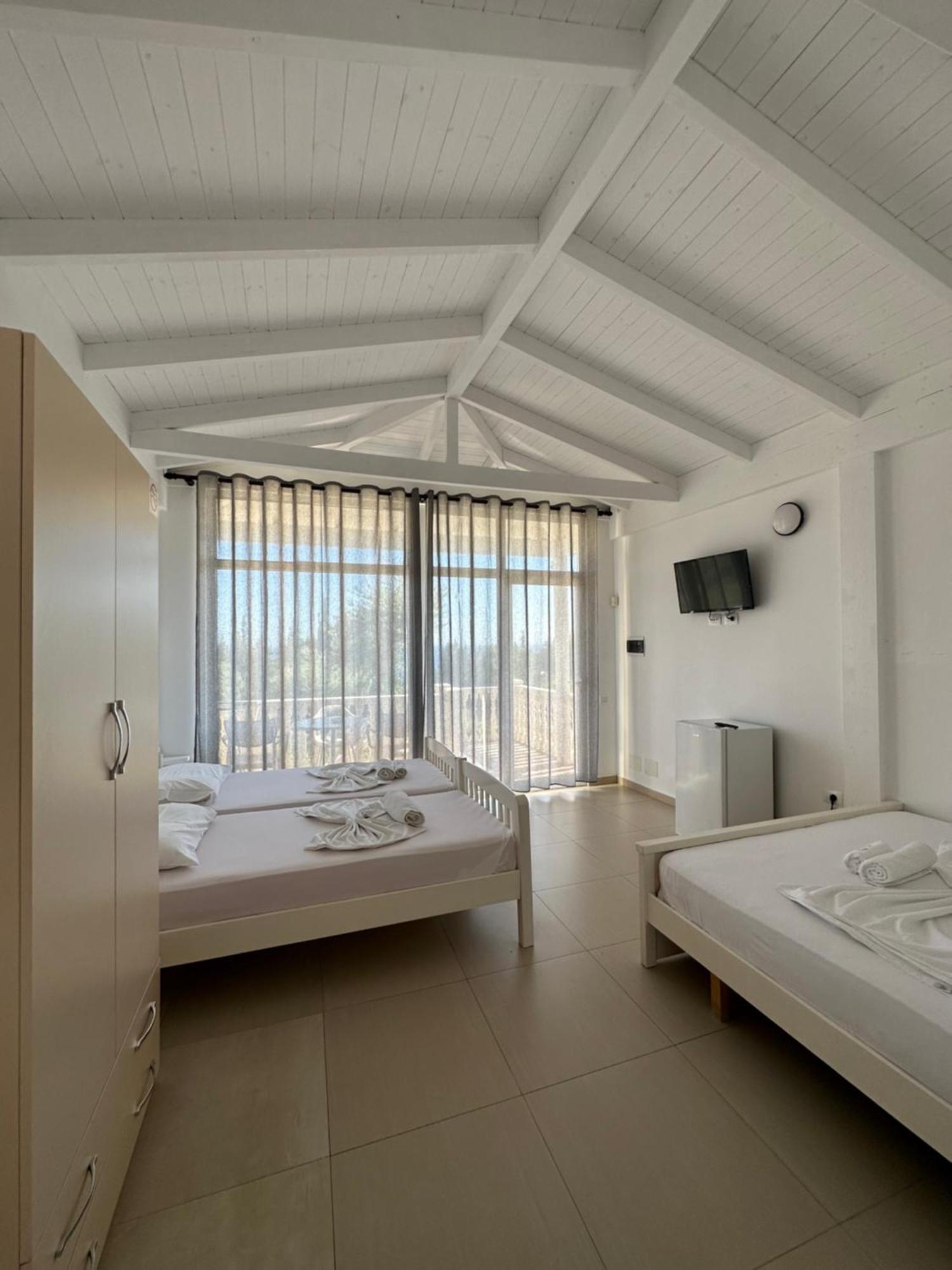 Essos Villas Dhërmi Exterior foto