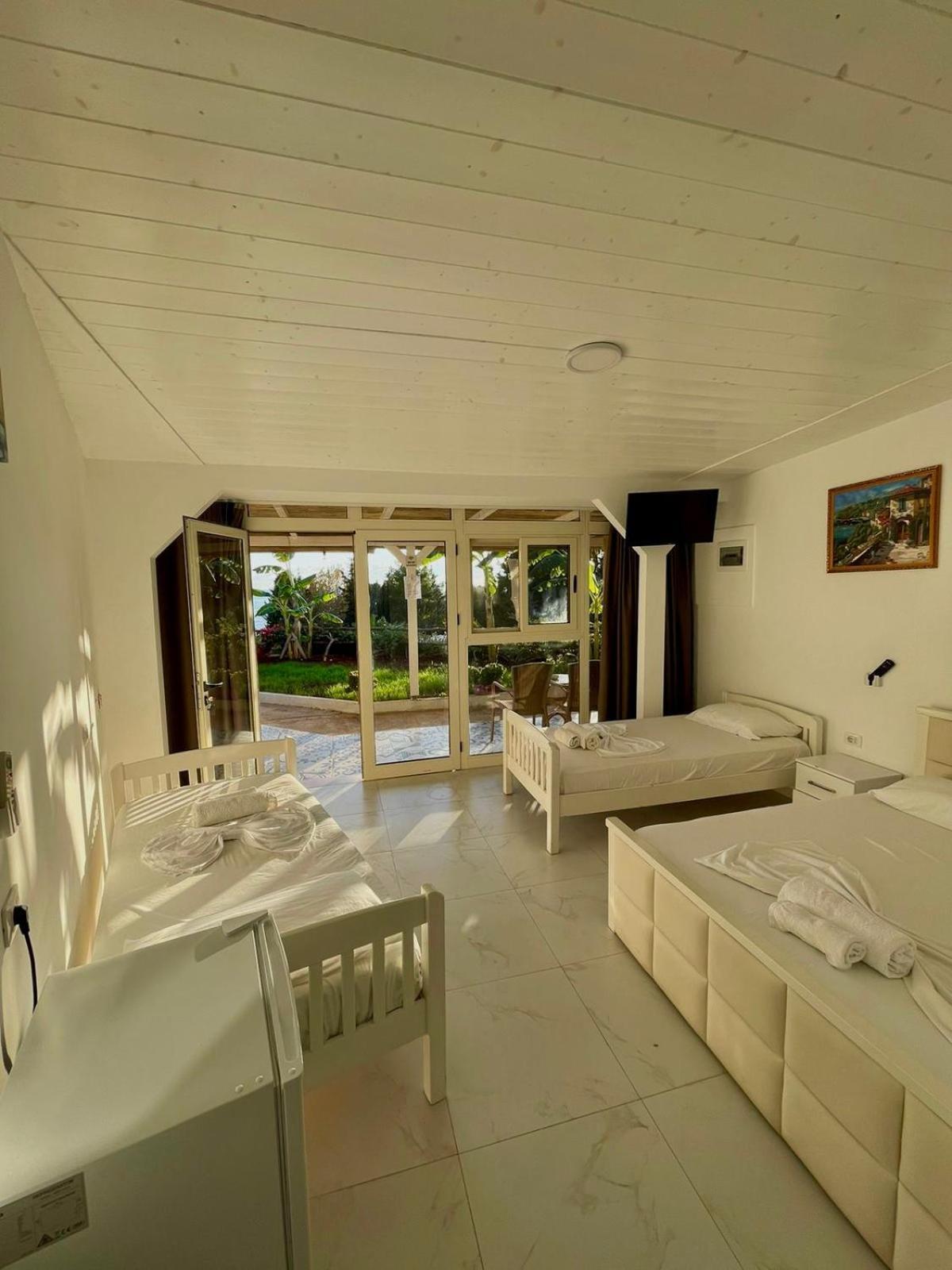 Essos Villas Dhërmi Exterior foto